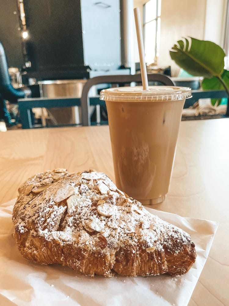 Fun Places to Eat in Kansas City - Messenger Coffee - Travel by Brit
