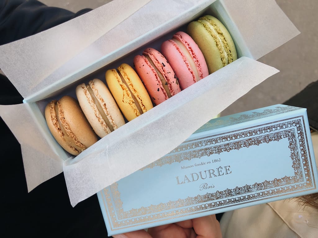 Lauduree macarons
