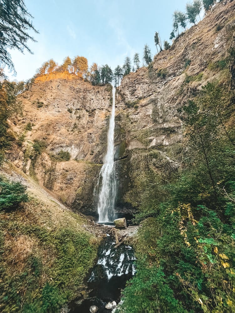 Multnomah Falls tumbling down the rocky mountain