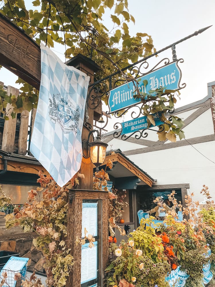 The outside of Munchen Haus, one of the best places in eat in Leavenworth.